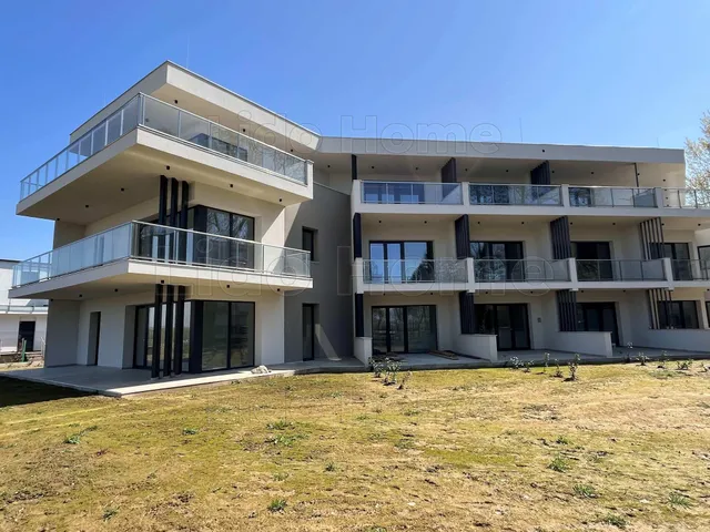 Eladó üdülő és hétvégi ház Balatonfenyves 74 nm