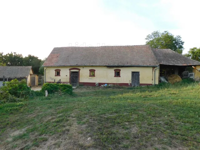 Eladó ház Karád 120 nm