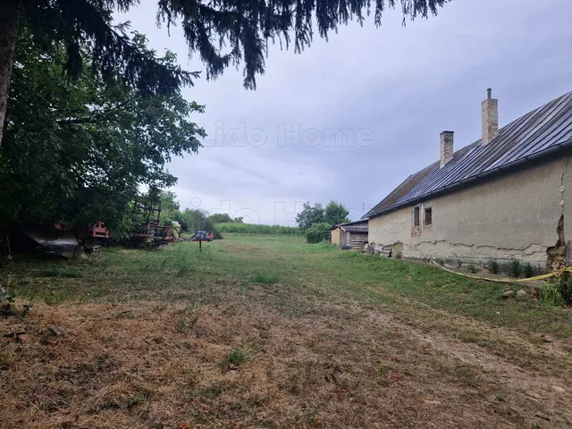 Eladó telek Karád 1660 nm