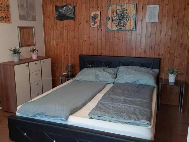 Eladó ház Balatonlelle 220 nm