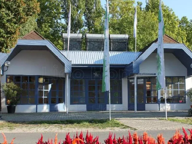 Eladó kereskedelmi és ipari ingatlan Balatonszemes 108 nm
