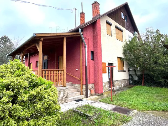 Eladó ház Balatonszemes 132 nm