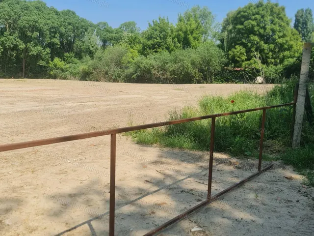 Eladó telek Szőlősgyörök 1442 nm