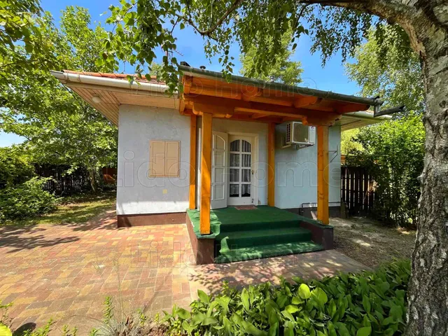 Eladó ház Balatonfenyves 52 nm