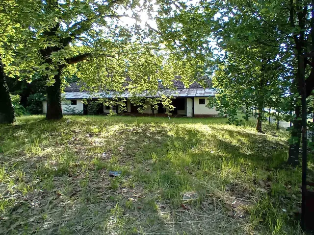 Eladó telek Balatonkeresztúr 8138 nm