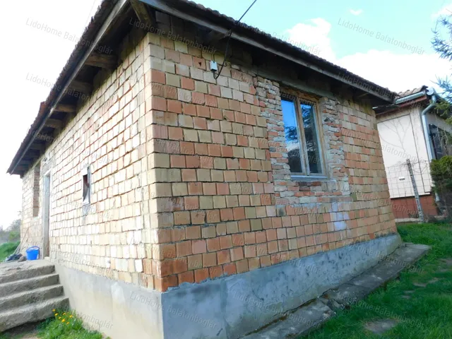 Eladó ház Karád 40 nm