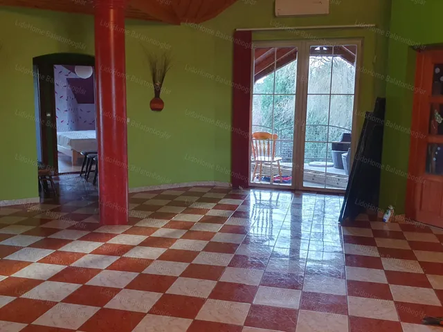 Eladó ház Lengyeltóti 210 nm