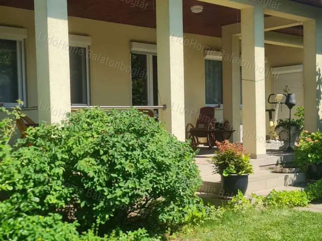 Eladó ház Látrány 206 nm