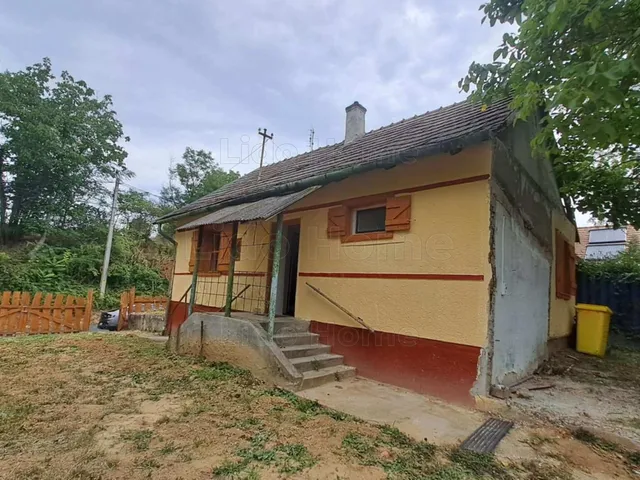 Eladó ház Visz 45 nm