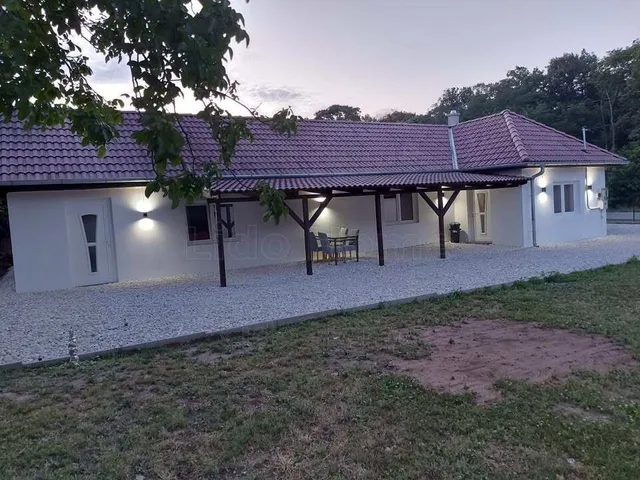 Eladó ház Andocs 90 nm