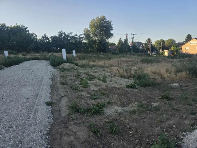 Eladó telek Fonyód 686 nm