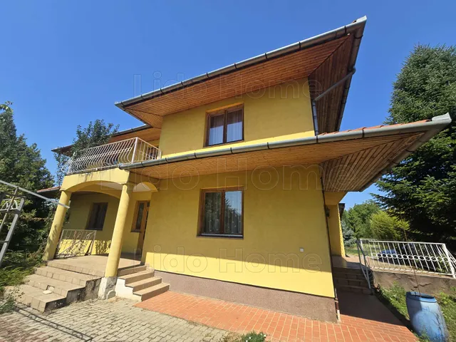 Eladó ház Ordacsehi 320 nm