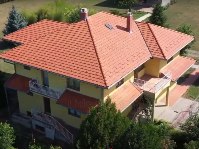 Eladó ház Ordacsehi 320 nm