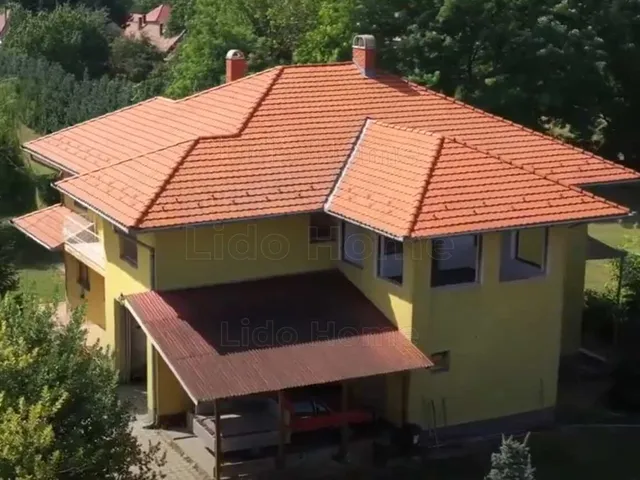 Eladó ház Ordacsehi 320 nm