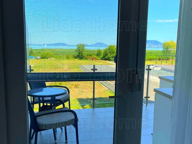 Eladó üdülő és hétvégi ház Balatonfenyves 25 nm
