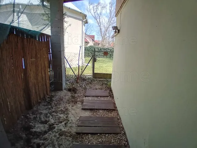 Eladó ház Balatonlelle 240 nm
