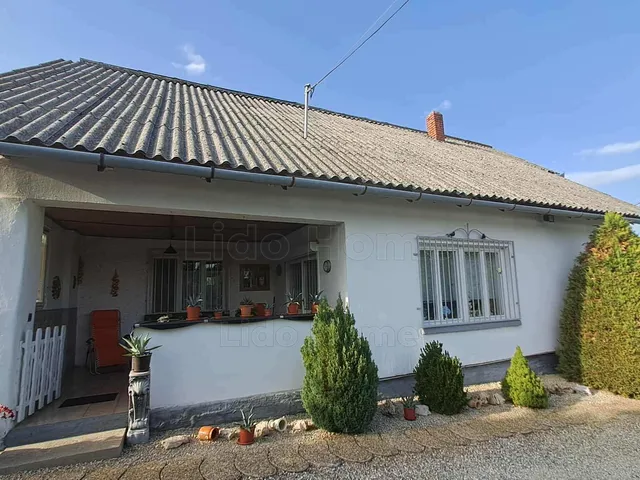 Eladó ház Szőlősgyörök 100 nm
