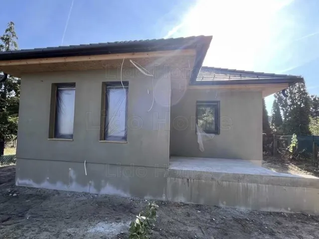 Eladó ház Balatonfenyves 61 nm