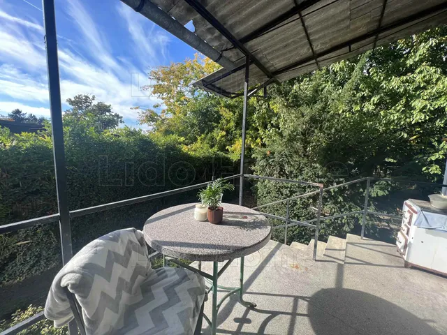 Eladó lakás Balatonszemes 182 nm