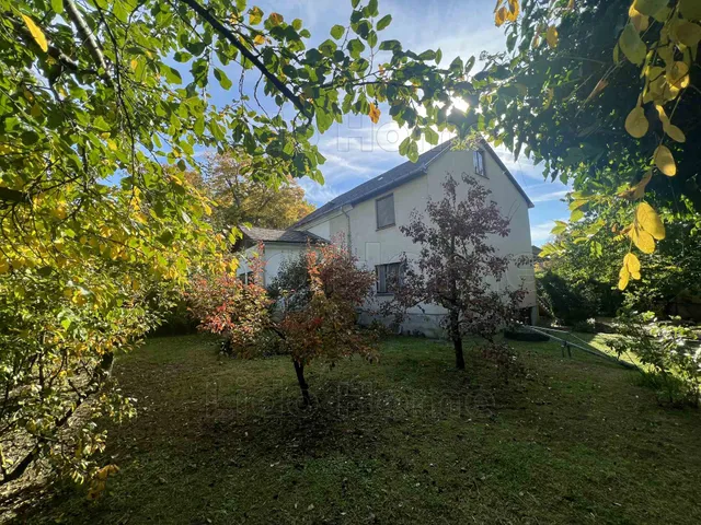 Eladó lakás Balatonszemes 182 nm