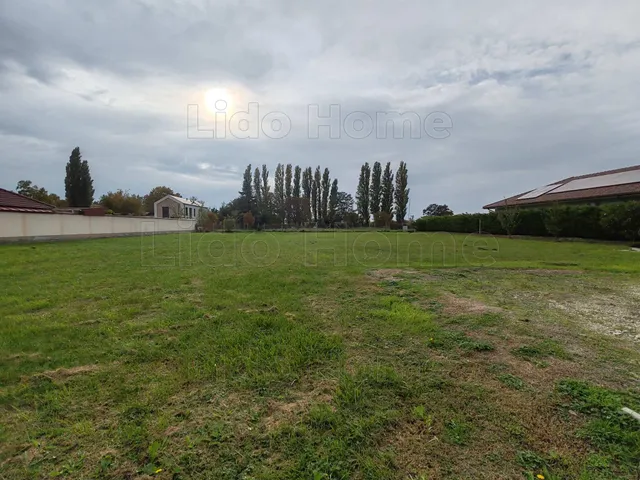 Eladó telek Fonyód 1040 nm