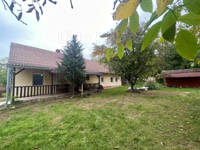 Eladó ház Szőlősgyörök 70 nm