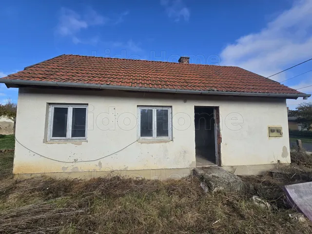 Eladó ház Segesd 50 nm
