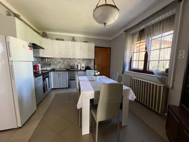 Eladó ház Balatonlelle 217 nm