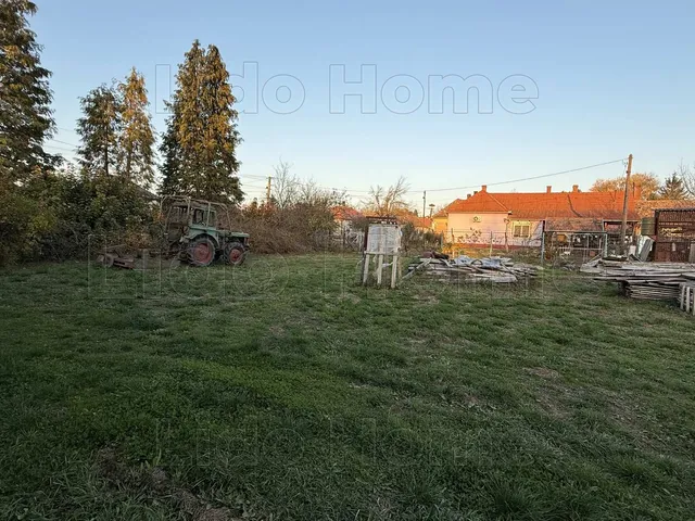 Eladó telek Kehidakustány 1092 nm