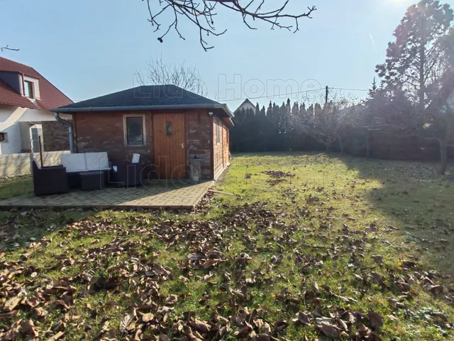 Eladó telek Balatonkeresztúr 24 nm