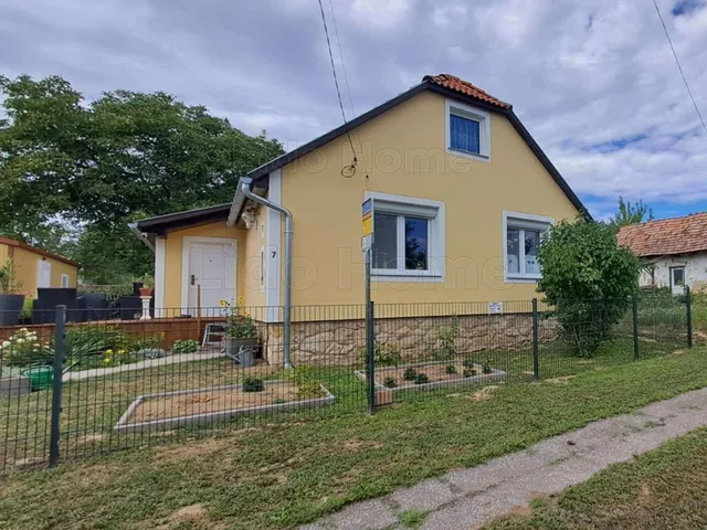 Eladó ház Andocs 71 nm