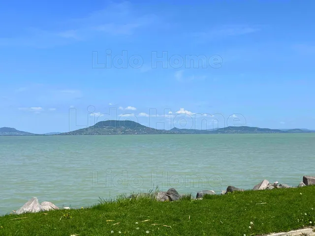 Eladó ház Balatonfenyves 130 nm
