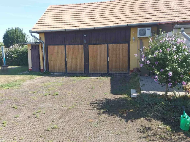 Eladó ház Lengyeltóti 110 nm