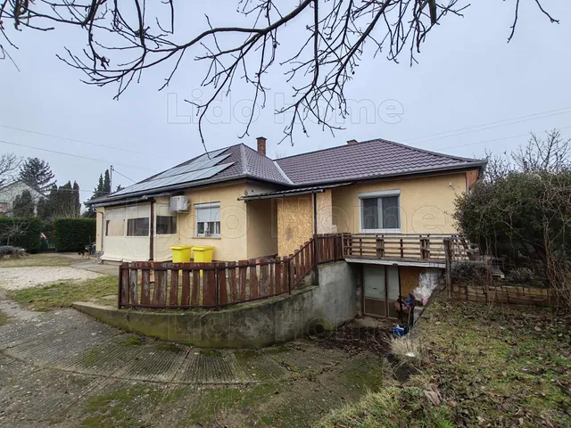 Eladó ház Balatonlelle 135 nm