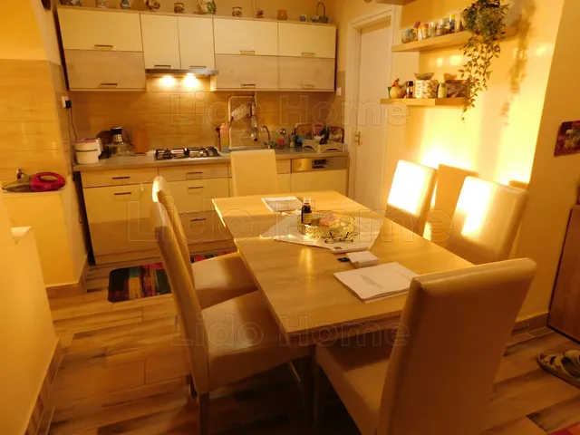 Eladó ház Balatonlelle 178 nm