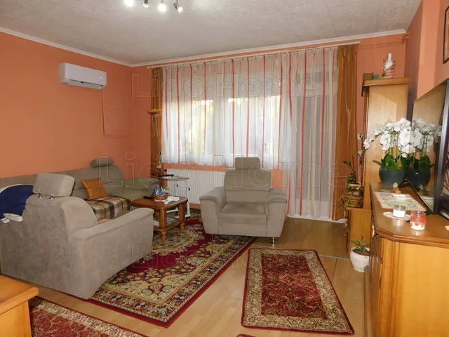 Eladó ház Balatonlelle 178 nm