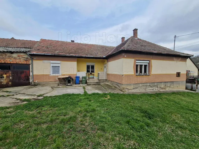 Eladó ház Sántos 100 nm