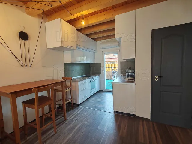 Eladó üdülő és hétvégi ház Balatonkeresztúr 63 nm