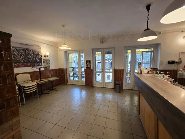 Eladó kereskedelmi és ipari ingatlan Balatonlelle 100 nm