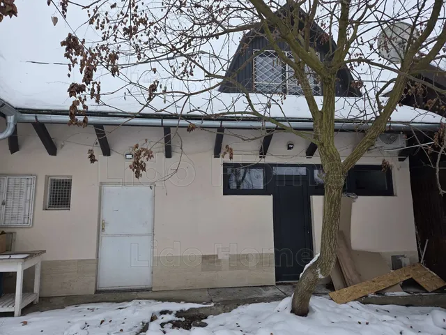 Eladó kereskedelmi és ipari ingatlan Balatonlelle 60 nm