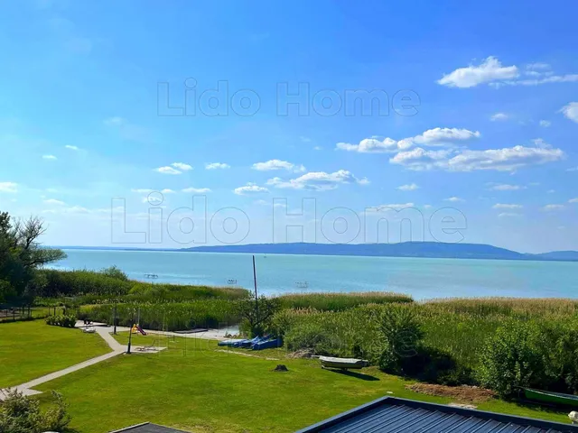 Eladó nyaraló Balatonfenyves 69 nm