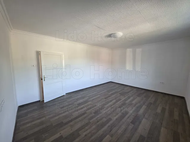 Eladó ház Visz 60 nm