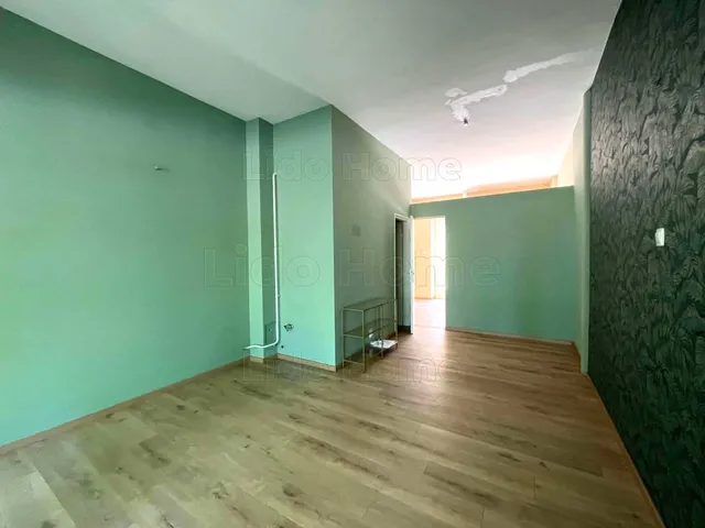 Kiadó kereskedelmi és ipari ingatlan Balatonboglár 35 nm