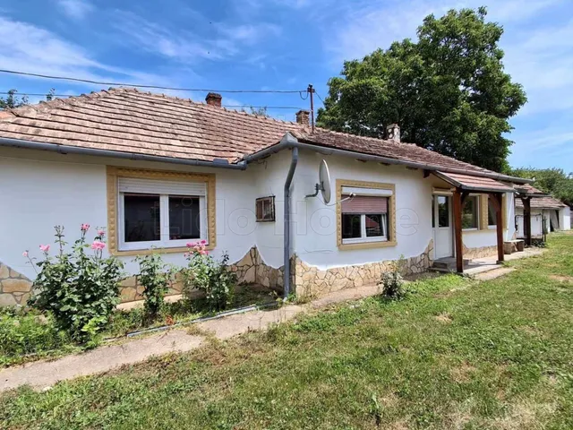 Eladó ház Miháld 65 nm