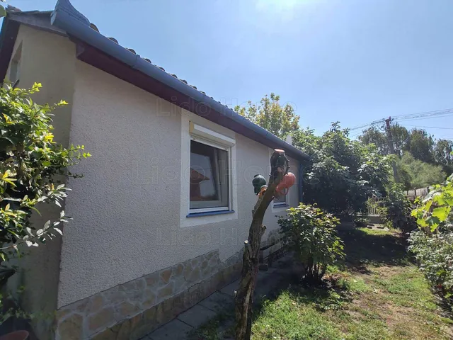 Eladó nyaraló Fonyód 40 nm