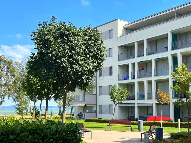 Eladó lakás Balatonlelle 76 nm