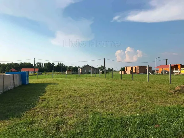 Eladó telek Buzsák 463 nm
