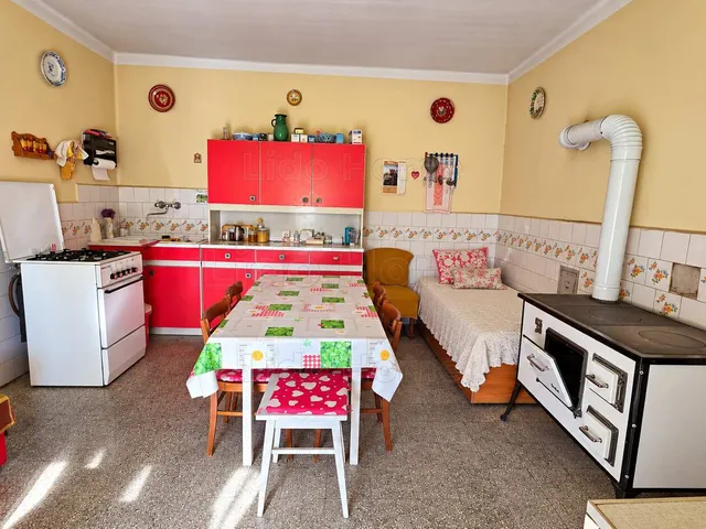 Eladó ház Karád 120 nm