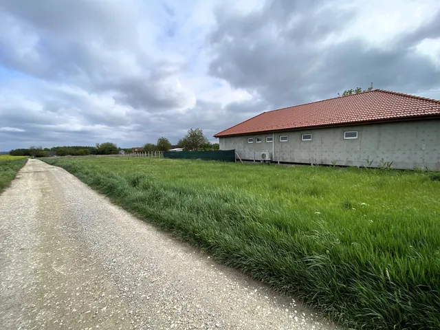 Eladó telek Füle, Dózsa György u 925 nm
