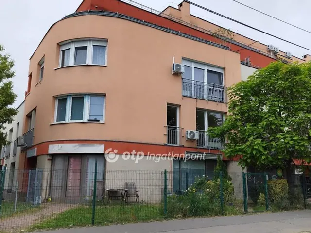Eladó kereskedelmi és ipari ingatlan Budapest XX. kerület 65 nm